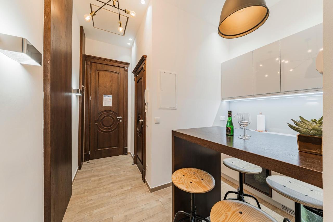 Zeus Design Apartments Schoenbrunn Wina Bagian luar foto