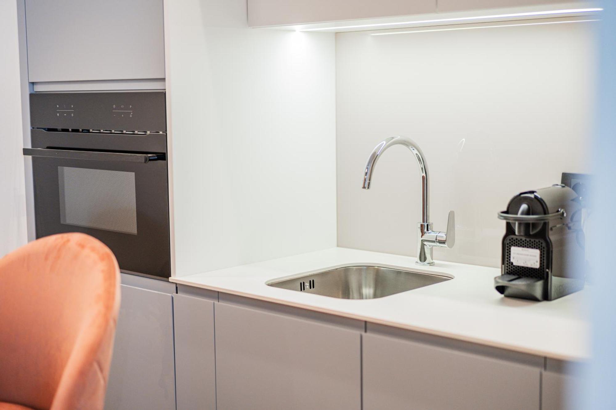 Zeus Design Apartments Schoenbrunn Wina Bagian luar foto